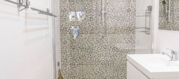 6 bedrooms House in Deniliquin, Australia No. 967 5