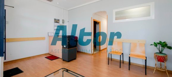 Gewerbliche Immobilie in Getafe, Spain 93m², Nr. 165901 4