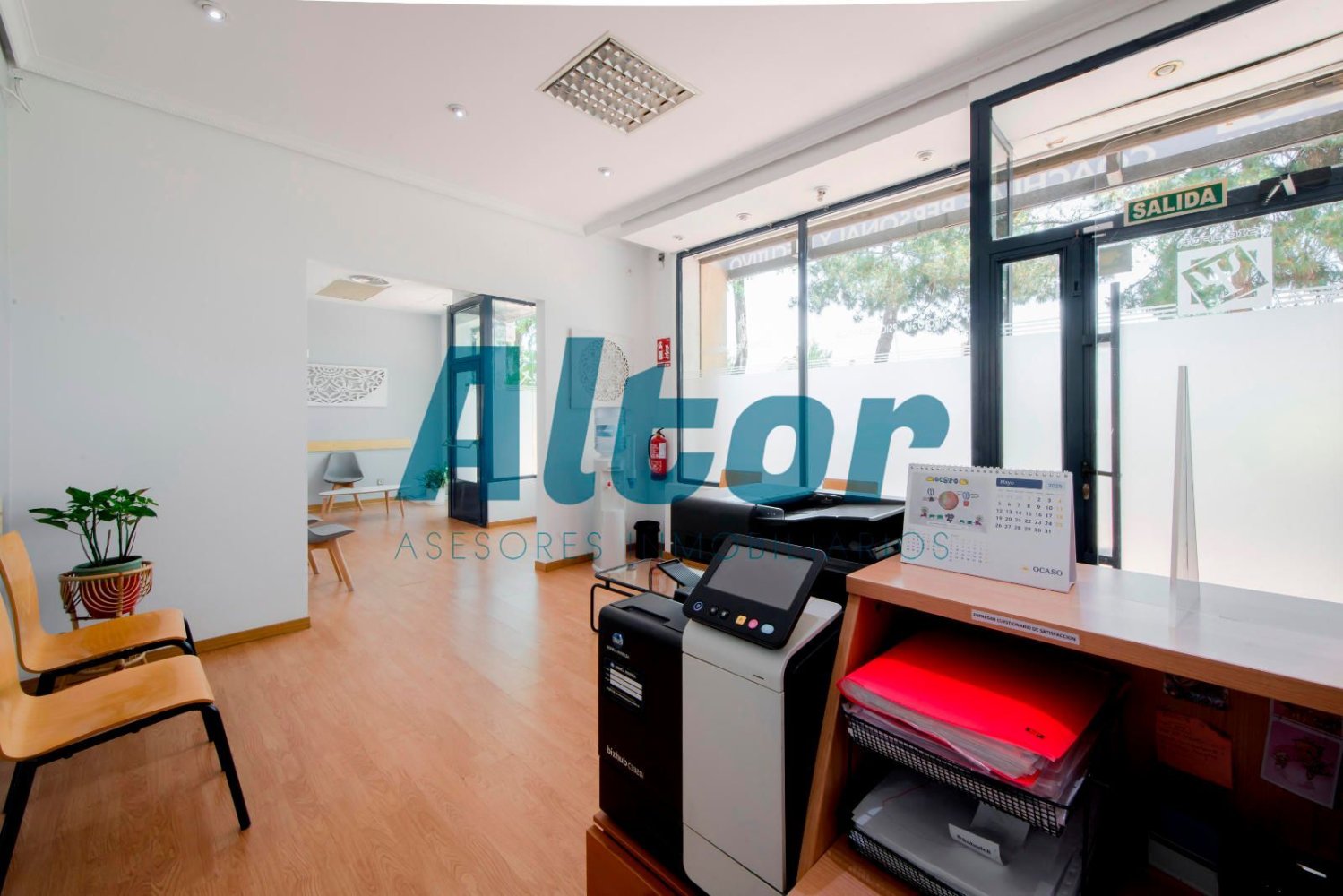 Gewerbliche Immobilie in Getafe, Spain 93m², Nr. 165901