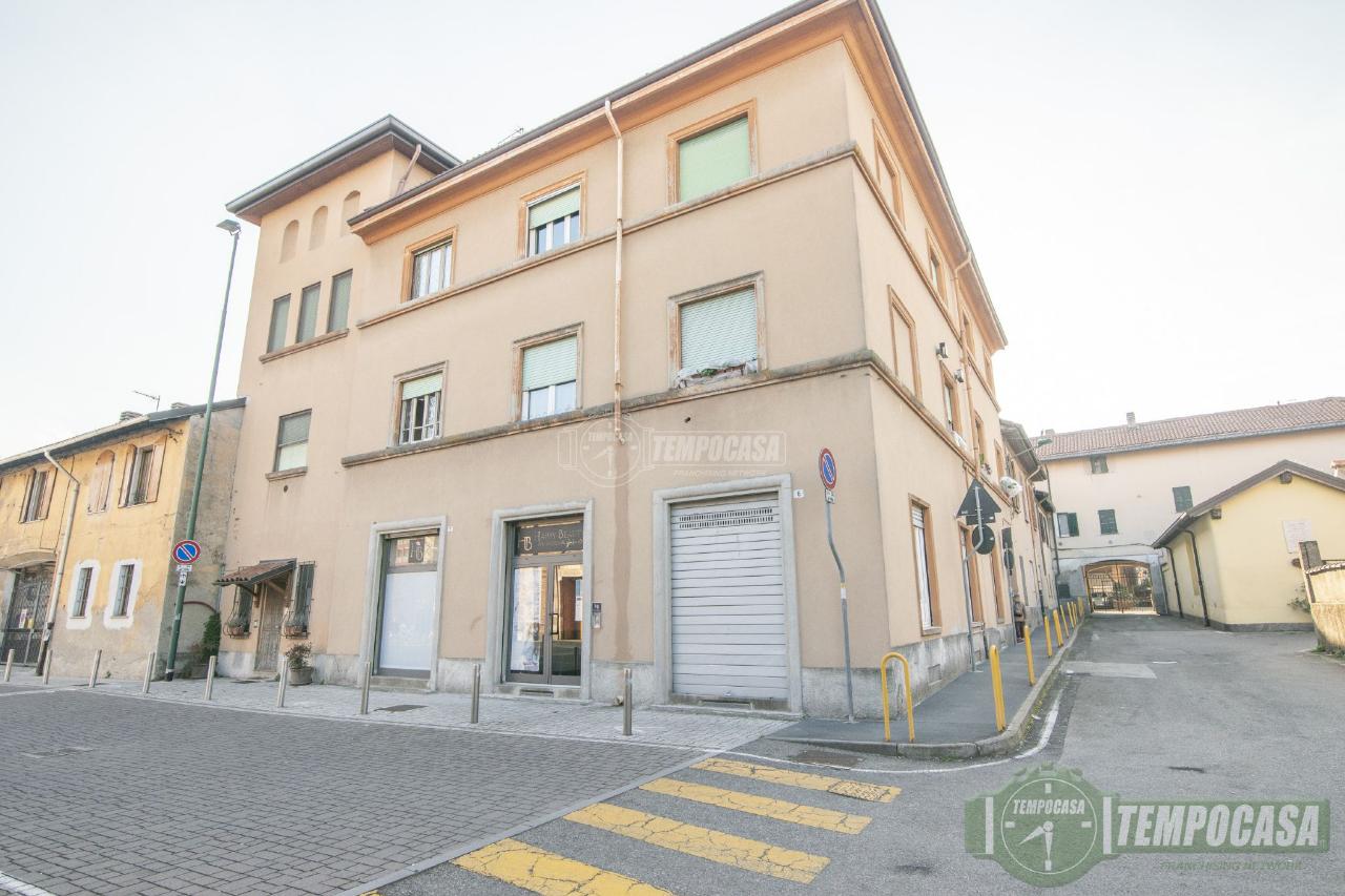2-salle Appartement à Sesto San Giovanni, Italy No. 235487