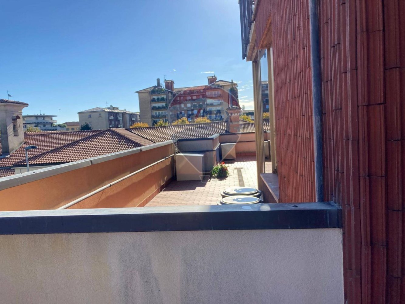 1 bedroom Apartment in Bergamo, Italy No. 109255