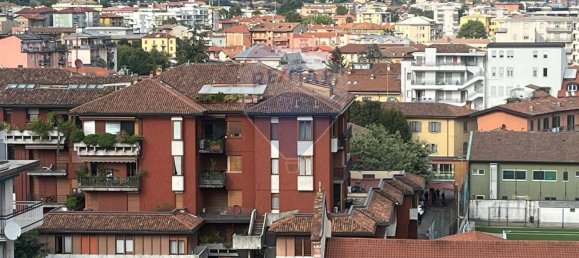 1 bedroom Apartment in Bergamo, Italy No. 109255 12