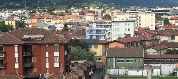 1 bedroom Apartment in Bergamo, Italy No. 109255 10