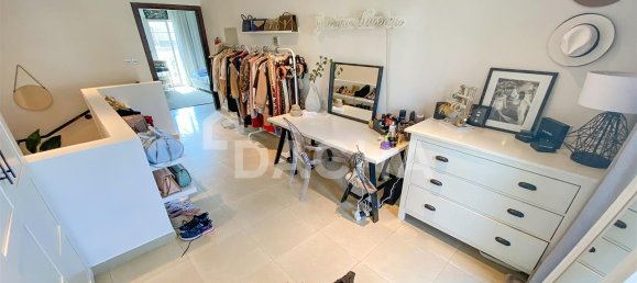 Moradia em banda T1 em Jumeirah Village Triangle, UAE N.º 27699 11