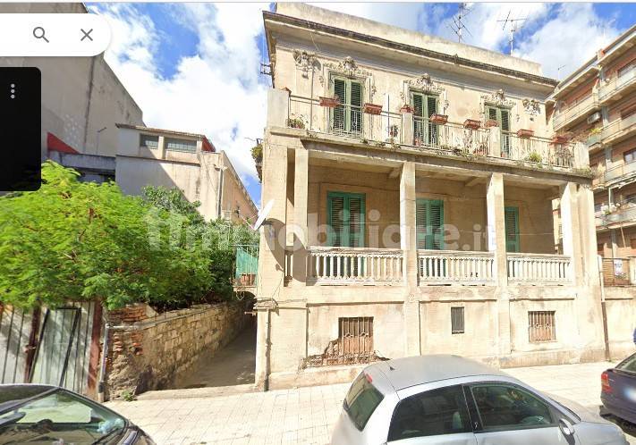 Квартира с 2 спальнями в Мессина, Италия № 113534