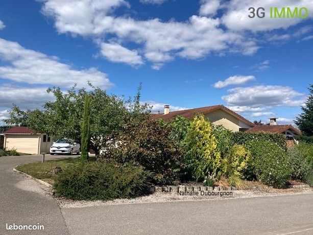 3 bedrooms Villa in Ain, France No. 314652