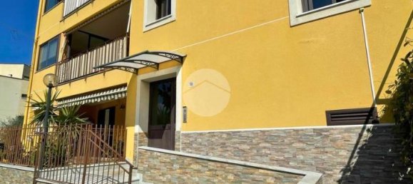 Квартира с 4 комнатами в Палермо, Италия № 72463 2