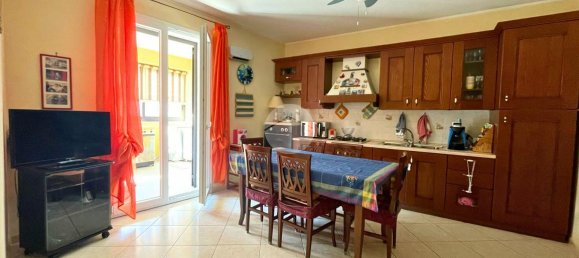 Квартира с 4 комнатами в Палермо, Италия № 72463 10