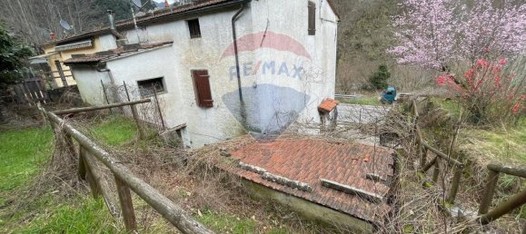 12-salle Maison à Bagni di Lucca, Italy No. 71182 8