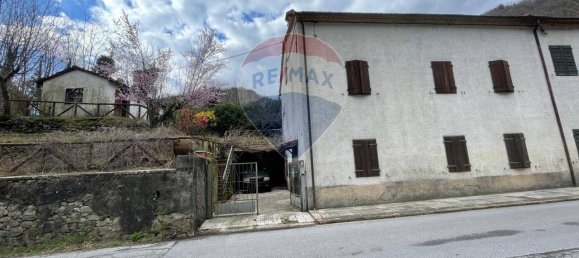 12-salle Maison à Bagni di Lucca, Italy No. 71182 10