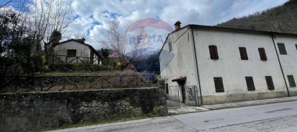 12-salle Maison à Bagni di Lucca, Italy No. 71182 11