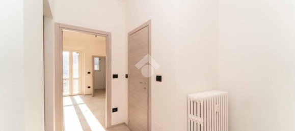 2 Schlafzimmer Penthouse in Turin, Italy, Nr. 345597 3