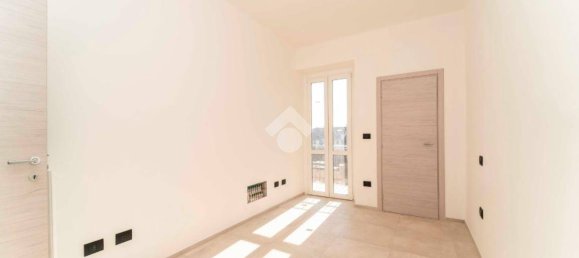 2 Schlafzimmer Penthouse in Turin, Italy, Nr. 345597 10