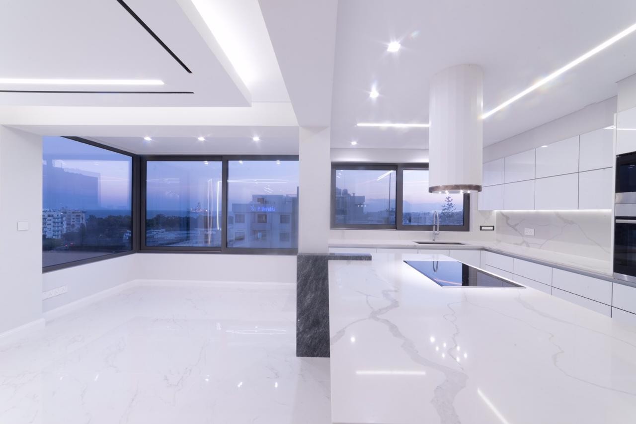 Квартира с 3 спальнями в Лимассол, Кипр № 34576