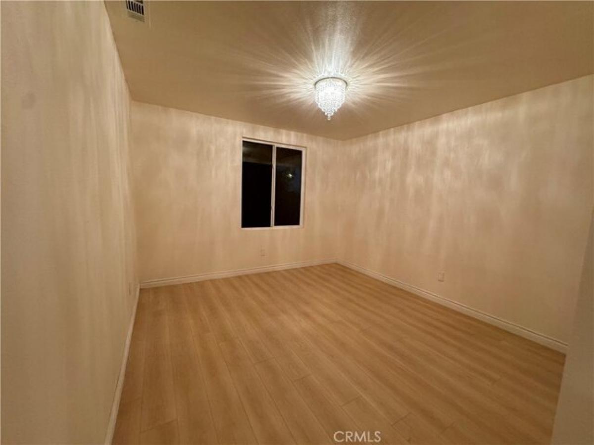 6 bedrooms House in Northridge, USA No. 393635