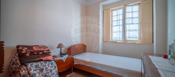 Casa de 2 dormitorios en Porto, Portugal No. 23870 3