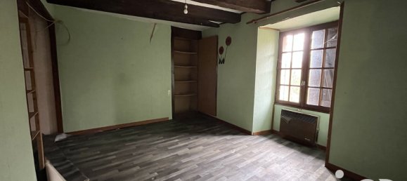 Casa de 2 dormitorios en Descartes, France No. 160755 4