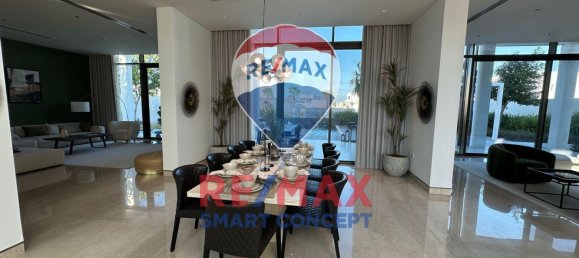 5 bedrooms Villa in Abu Dhabi, UAE No. 28162 6