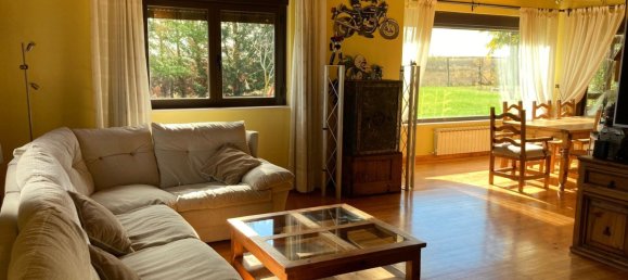 3 bedrooms House in Villaturiel, Spain No. 60994 8