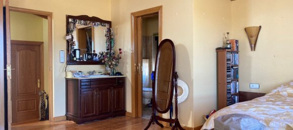 3 bedrooms House in Villaturiel, Spain No. 60994 26