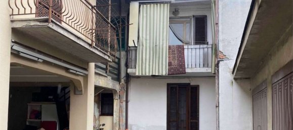 3-salle Appartement à Canonica d'Adda, Italy No. 286809 2