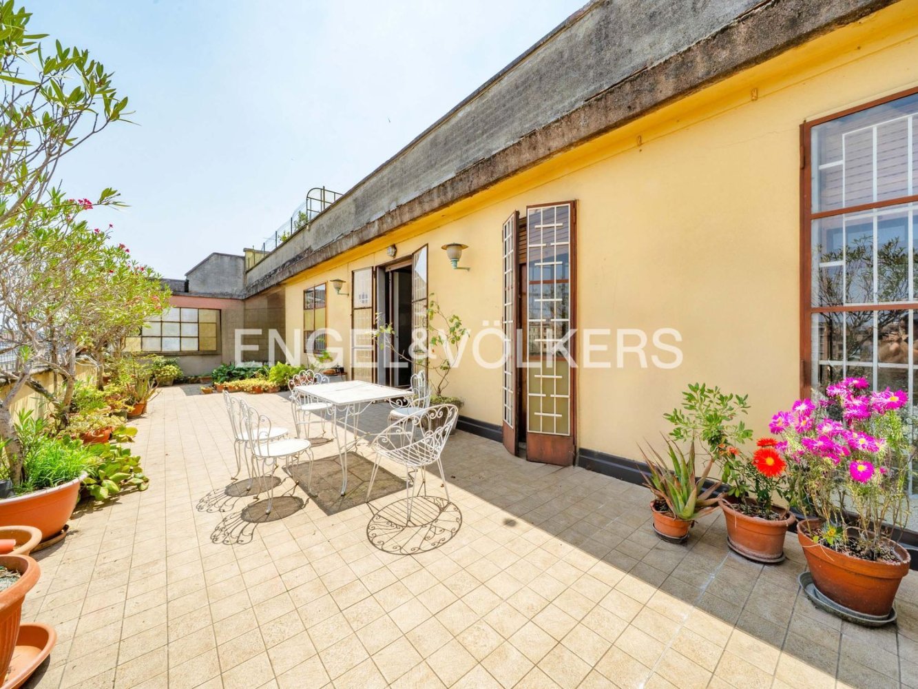 Ático de 5 dormitorios en Milan, Italy No. 362659