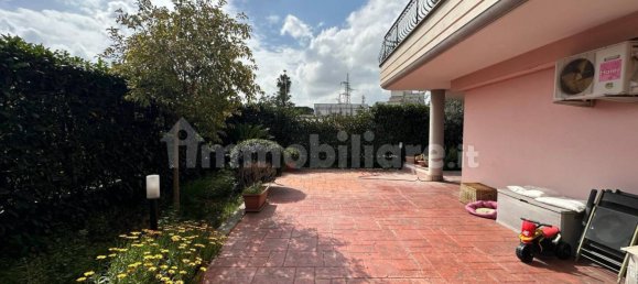 2 bedrooms Apartment in Rome, Italy No. 69208 3