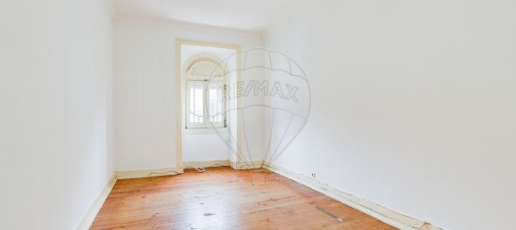 6 bedrooms Apartment in Lisbon, Portugal No. 127189 8