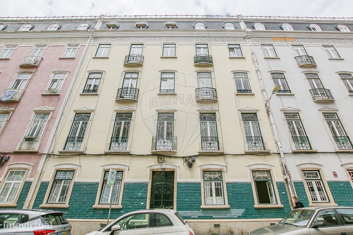 6 bedrooms Apartment in Lisbon, Portugal No. 127189