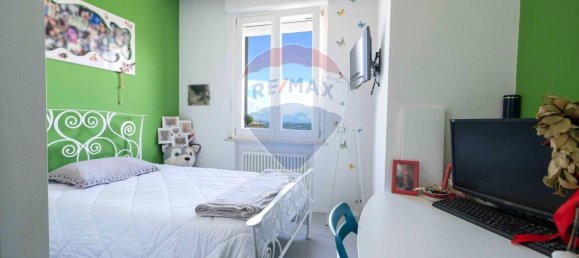 5 rooms Apartment in Cupramontana, Italy No. 8305 8