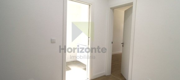 2 bedrooms Apartment in Lisbon, Portugal No. 223449 12