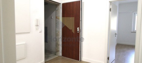 2 bedrooms Apartment in Lisbon, Portugal No. 223449 9