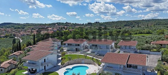Apartamento de 2 dormitorios en Polpenazze del Garda, Italy No. 259429 40