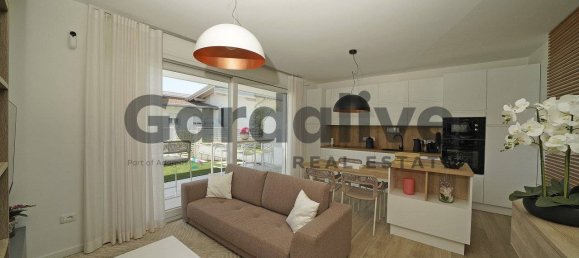 Apartamento de 2 dormitorios en Polpenazze del Garda, Italy No. 259429 7