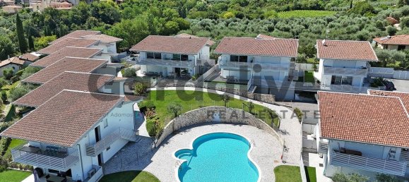 Apartamento de 2 dormitorios en Polpenazze del Garda, Italy No. 259429 49