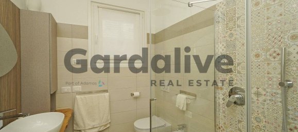 Apartamento de 2 dormitorios en Polpenazze del Garda, Italy No. 259429 19