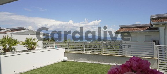 Apartamento de 2 dormitorios en Polpenazze del Garda, Italy No. 259429 32