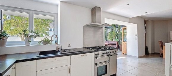 Casa de 3 dormitorios en Thouars, France No. 294018 2