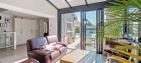 Casa de 3 dormitorios en Thouars, France No. 294018 3