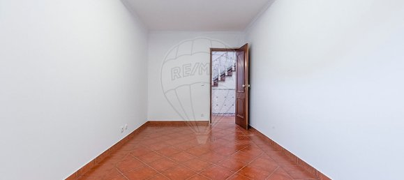 8 bedrooms House in Lisbon, Portugal No. 181635 36