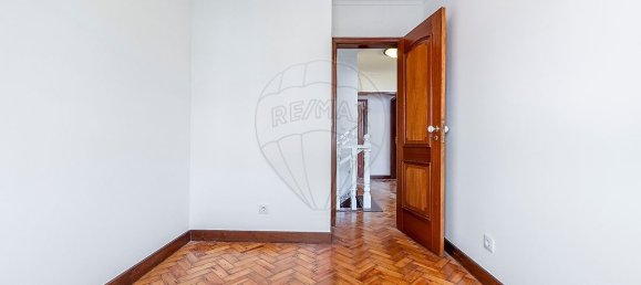 8 bedrooms House in Lisbon, Portugal No. 181635 29