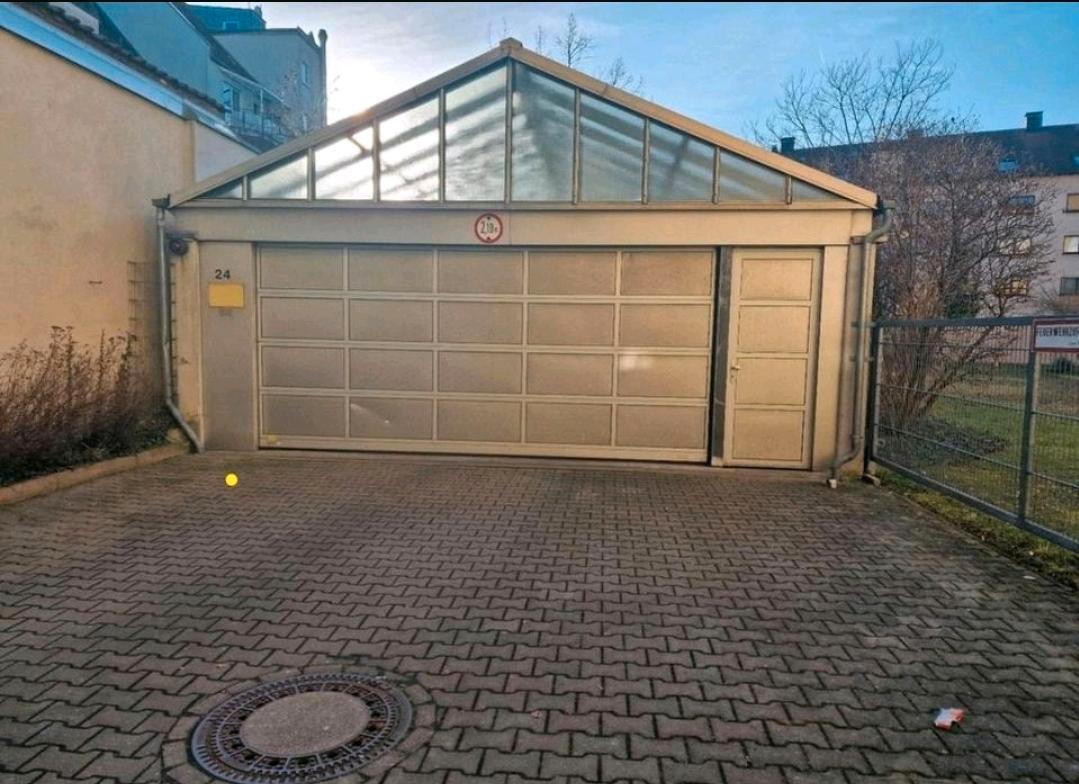 Парковка в Нюрнберг, Германия № 338303