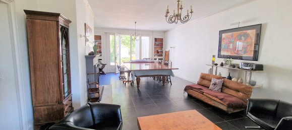 Casa de 4 dormitorios en Bagneux, France No. 180748 3