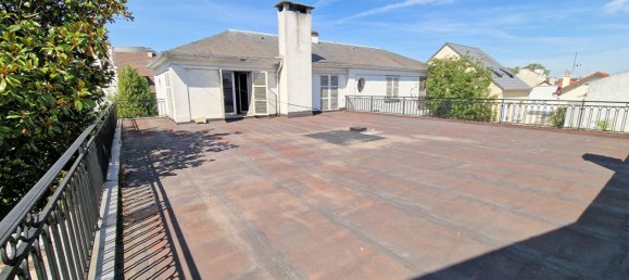 Casa de 4 dormitorios en Bagneux, France No. 180748 10