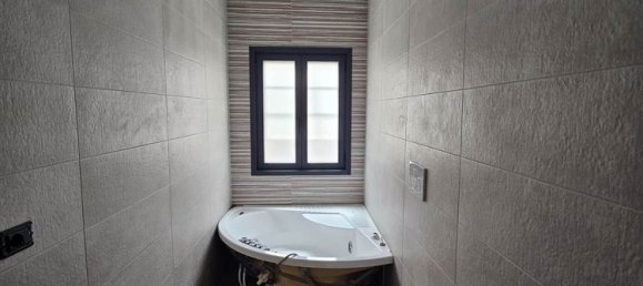 Квартира с 6 комнатами в Мезанье, Италия № 286184 15