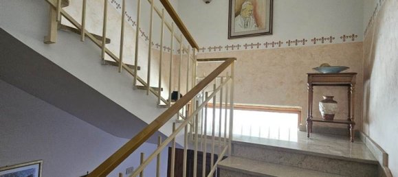 Квартира с 6 комнатами в Мезанье, Италия № 286184 3