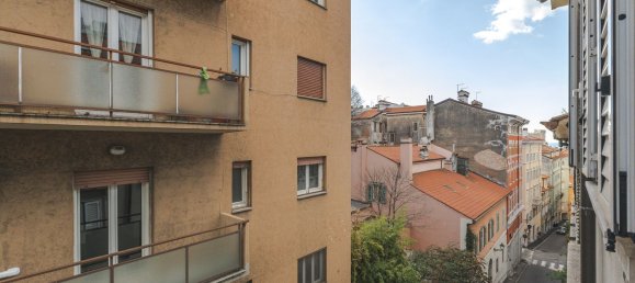 Apartamento de 3 divisões em Trieste, Italy N.º 2021 25