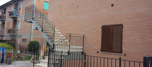 4 bedrooms Apartment in Monteroni d'Arbia, Italy No. 179570 2