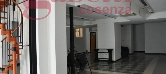 5 rooms Commercial property in Cosenza, Italy No. 41512 3