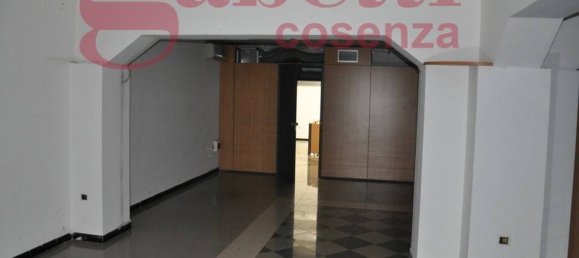 5 rooms Commercial property in Cosenza, Italy No. 41512 14